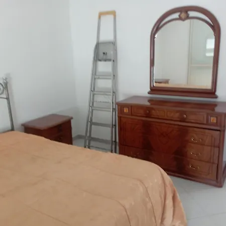 Lanza Apartment *